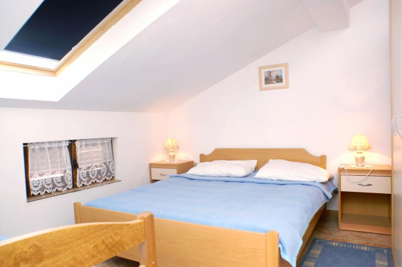 Family Friendly Seaside Apartments Vlasici, Pag - 4319 Exterior foto