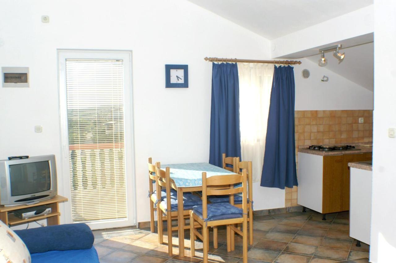 Family Friendly Seaside Apartments Vlasici, Pag - 4319 Exterior foto
